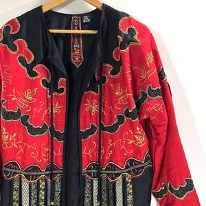 Silk Jacket D.A.R. Regent 1602 Asian Embroidered Red Black Costume Cosplay  Glam